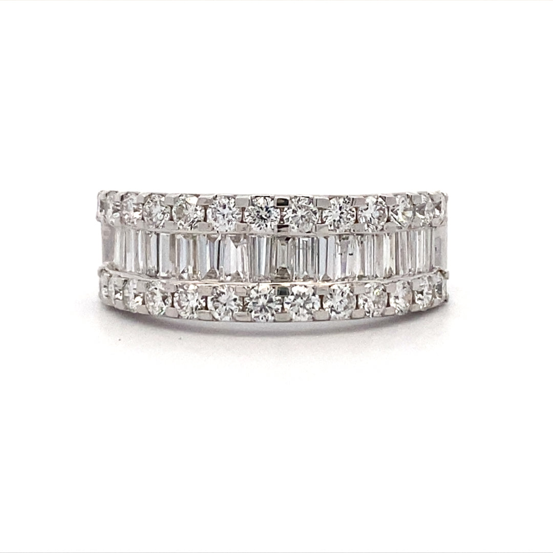 Baguette and Round Diamond Ring in White Gold